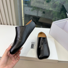 G077代购级别5Maison Margie马吉拉平底复古玛丽珍复古包头单鞋凉鞋棒了的版本 非常不好做!马吉拉分趾鞋又被 G077代购级别5Maison Margie马吉拉平底复古玛丽珍复古包头单鞋凉鞋棒了的版本 非常不好做!马吉拉分趾鞋又被