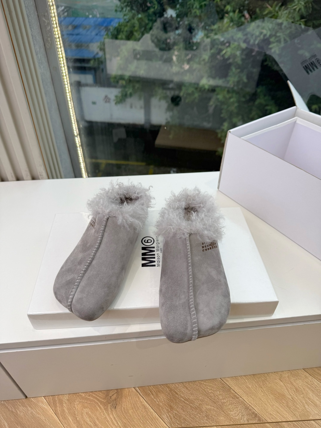 G077代购级别5Maison Margie马吉拉平底复古玛丽珍复古包头穆勒鞋棒了的版本 非常不好做！马吉拉分趾鞋又被推