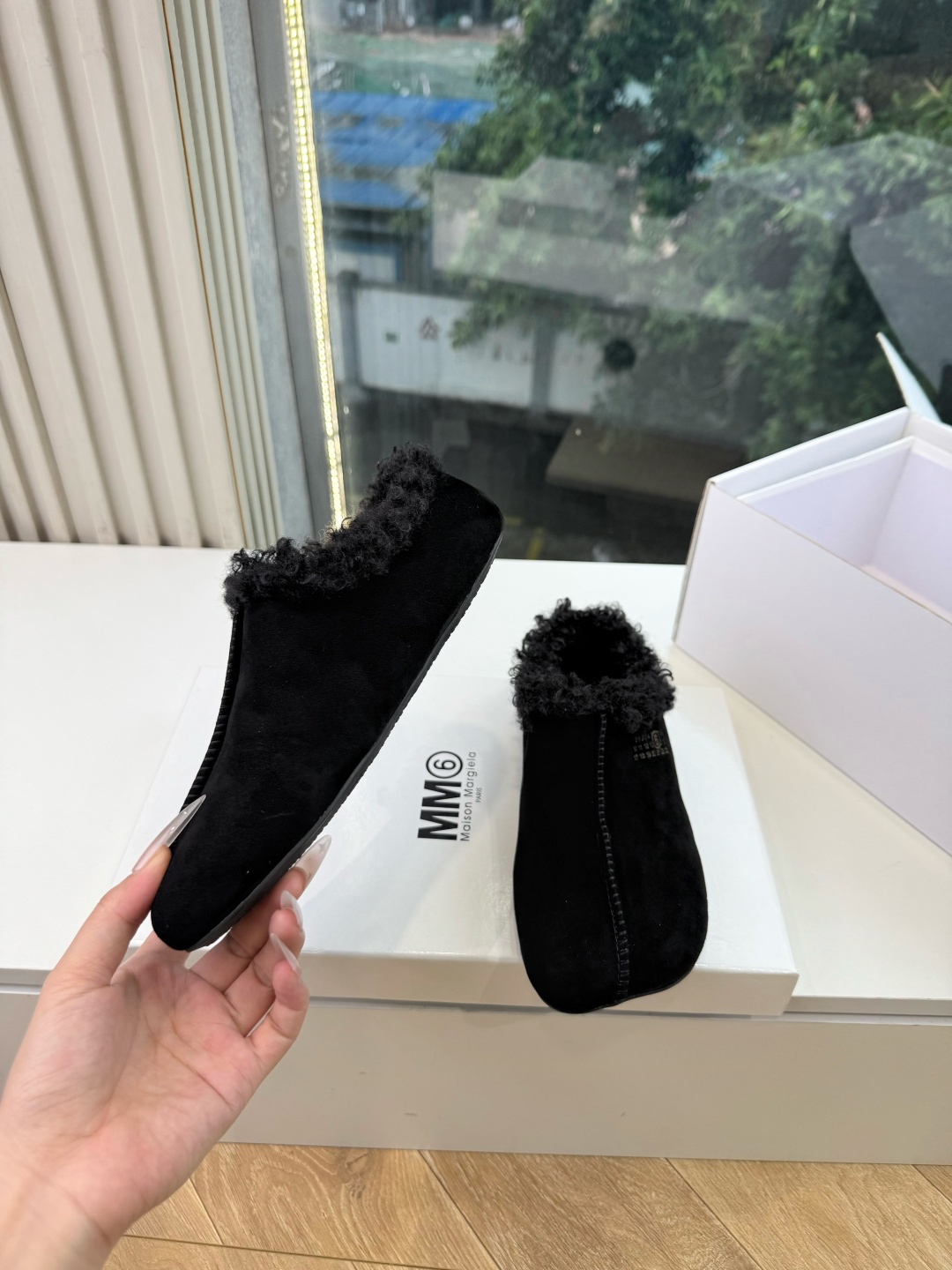 G077代购级别5Maison Margie马吉拉平底复古玛丽珍复古包头穆勒鞋棒了的版本 非常不好做!马吉拉分趾鞋又被推 G077代购级别5Maison Margie马吉拉平底复古玛丽珍复古包头穆勒鞋棒了的版本 非常不好做!马吉拉分趾鞋又被推