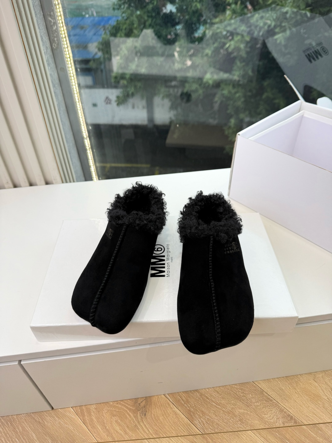 G077代购级别5Maison Margie马吉拉平底复古玛丽珍复古包头穆勒鞋棒了的版本 非常不好做！马吉拉分趾鞋又被推