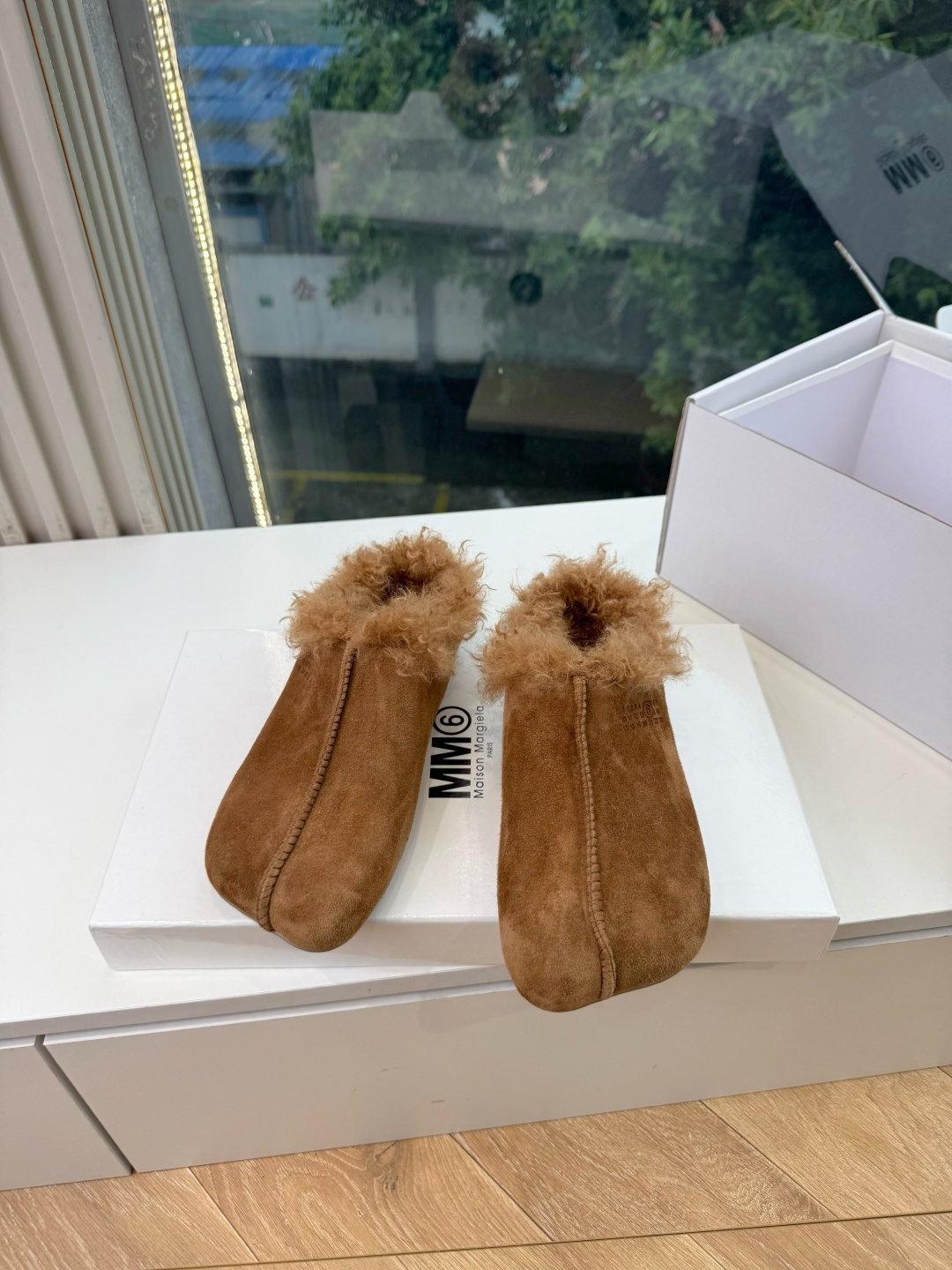 G077代购级别5Maison Margie马吉拉平底复古玛丽珍复古包头穆勒鞋棒了的版本 非常不好做!马吉拉分趾鞋又被推 G077代购级别5Maison Margie马吉拉平底复古玛丽珍复古包头穆勒鞋棒了的版本 非常不好做!马吉拉分趾鞋又被推