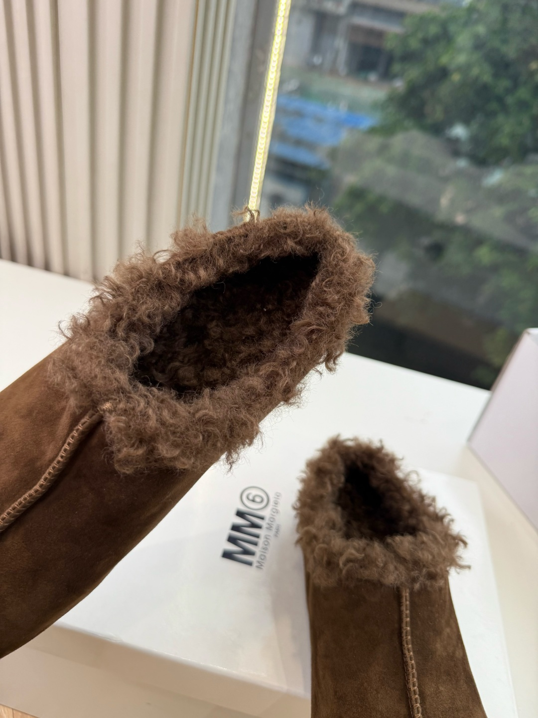 G077代购级别5Maison Margie马吉拉平底复古玛丽珍复古包头穆勒鞋棒了的版本 非常不好做!马吉拉分趾鞋又被推 G077代购级别5Maison Margie马吉拉平底复古玛丽珍复古包头穆勒鞋棒了的版本 非常不好做!马吉拉分趾鞋又被推