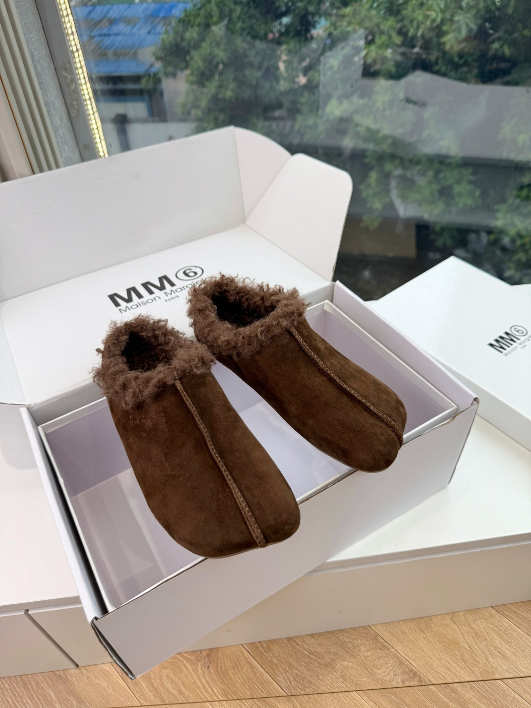 G077代购级别5Maison Margie马吉拉平底复古玛丽珍复古包头穆勒鞋棒了的版本 非常不好做!马吉拉分趾鞋又被推 G077代购级别5Maison Margie马吉拉平底复古玛丽珍复古包头穆勒鞋棒了的版本 非常不好做!马吉拉分趾鞋又被推