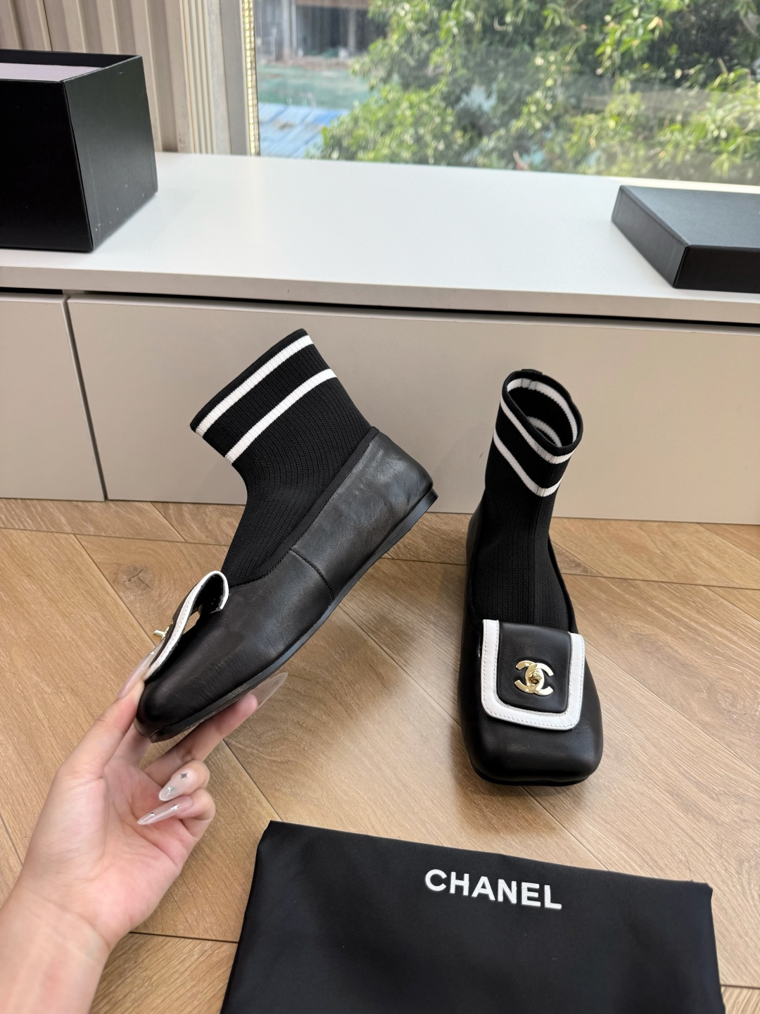 G012 CHANEL 香奈儿 2026 早秋新款 圆头 蝴蝶结 袜套芭蕾舞鞋这双把优雅刻在骨子里的Chanel袜靴！经