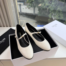 G339顶级品质 2026春夏新款玛丽半拖 Celine新款包头穆勒单鞋优雅又低调迷人 上脚真的超级显瘦超级美 C家特 G339顶级品质 2026春夏新款玛丽半拖 Celine新款包头穆勒单鞋优雅又低调迷人 上脚真的超级显瘦超级美 C家特