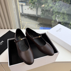 G339顶级品质 2026春夏新款玛丽半拖 Celine新款包头穆勒单鞋优雅又低调迷人 上脚真的超级显瘦超级美 C家特 G339顶级品质 2026春夏新款玛丽半拖 Celine新款包头穆勒单鞋优雅又低调迷人 上脚真的超级显瘦超级美 C家特