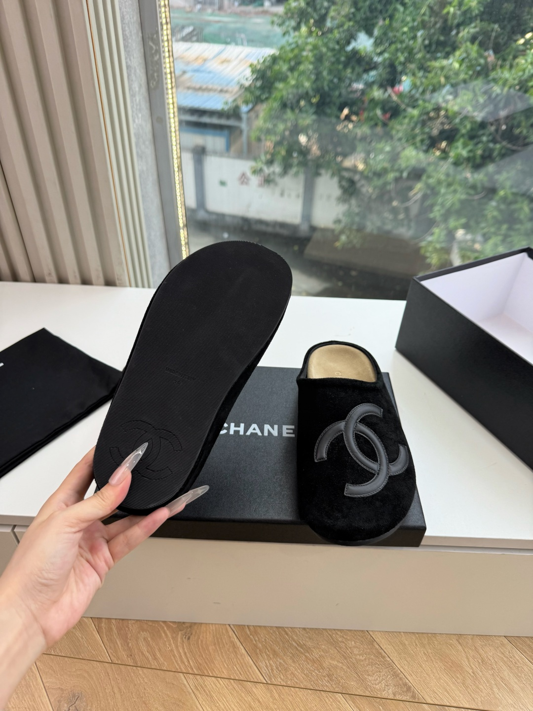 G012😀CHANEL* 香奈儿小香2026专柜同步新包头穆勒拖鞋 极简设计 超好搭配的日常款、无论高度 质感都无可挑剔