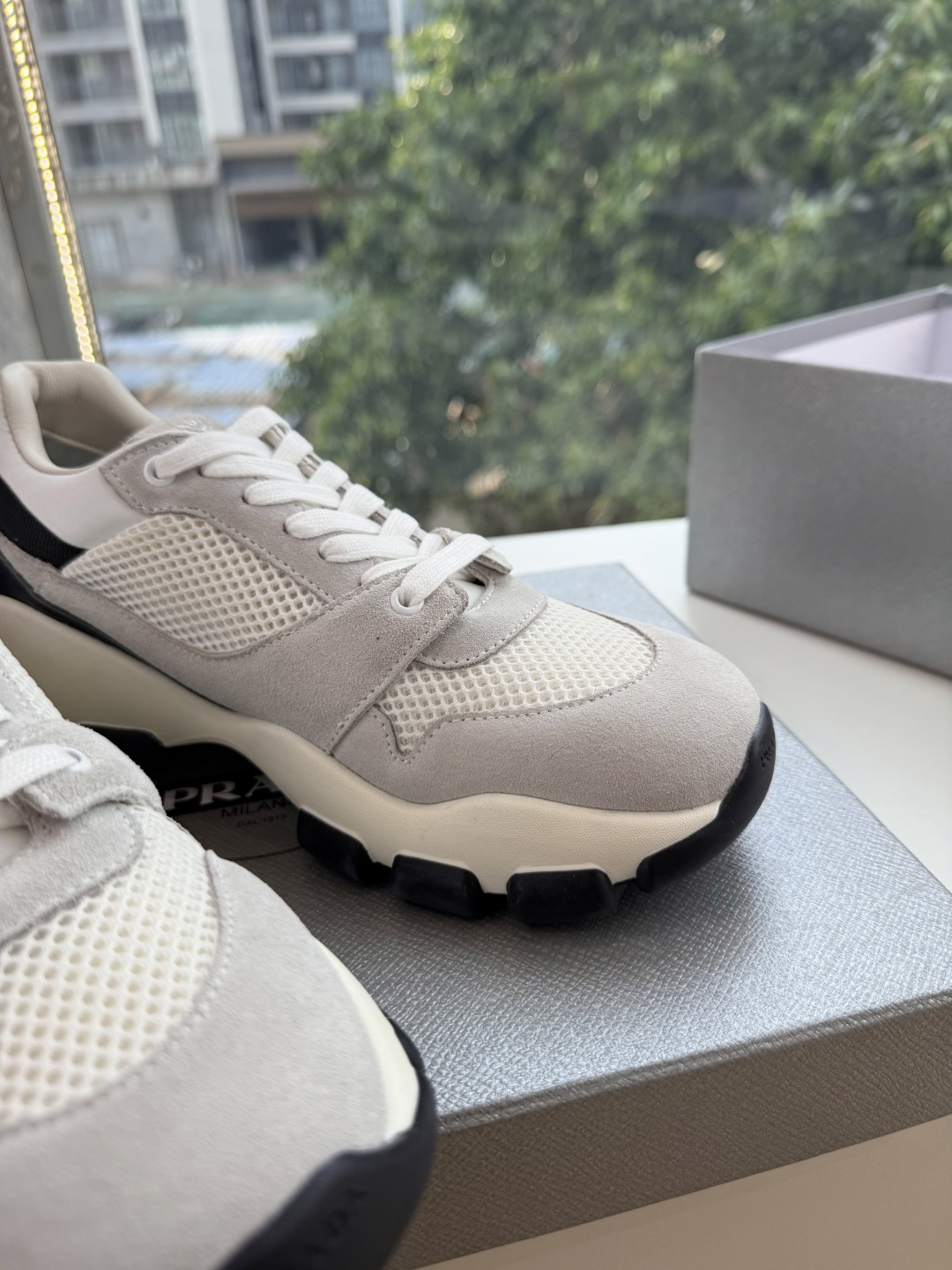出厂价G2231Prada普拉达P家26ssfw～new新款系带休闲 德训鞋 低调奢华懒人鞋，富人的不二选择！ 软胶底素