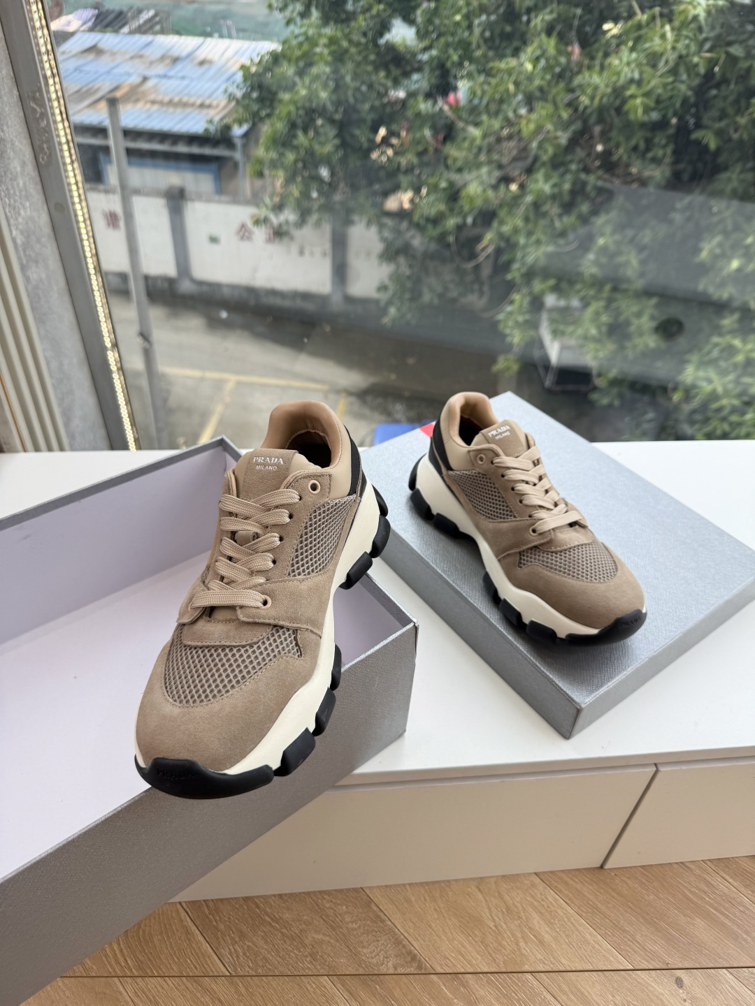 出厂价G2231Prada普拉达P家26ssfw~new新款系带休闲 德训鞋 低调奢华懒人鞋,富人的不二选择! 软胶底素 出厂价G2231Prada普拉达P家26ssfw~new新款系带休闲 德训鞋 低调奢华懒人鞋,富人的不二选择! 软胶底素
