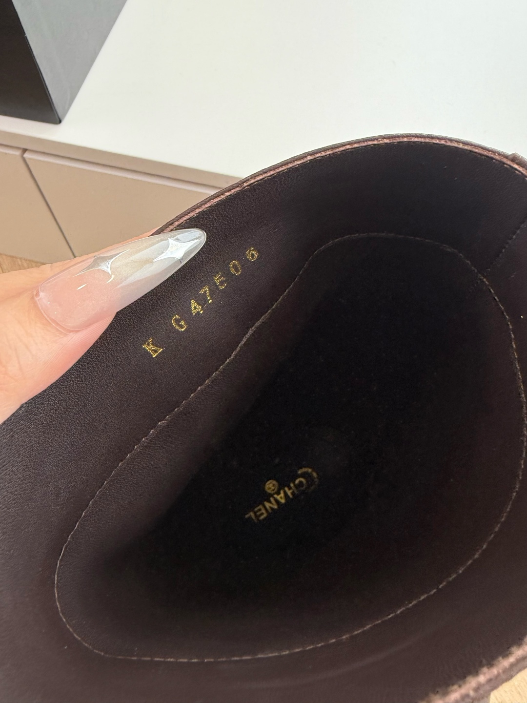 G06顶级品质黑色咖色大底不一样我们真皮底CHANEL香奈儿*小香秋冬新款骑士靴库靴这款骑士靴真的是帅气时尚的代表马丁靴 G06顶级品质黑色咖色大底不一样我们真皮底CHANEL香奈儿*小香秋冬新款骑士靴库靴这款骑士靴真的是帅气时尚的代表马丁靴
