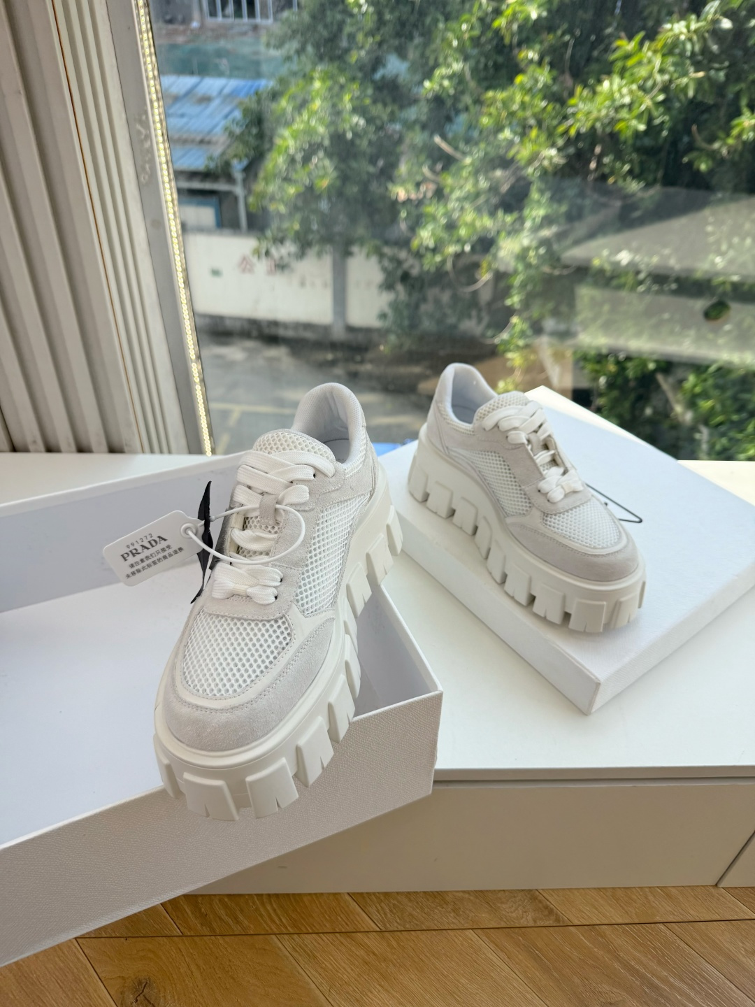出厂价G036Prada普拉达P家26ssfw～new新款系带休闲 德训鞋 低调奢华懒人鞋，富人的不二选择！ 软胶底素有