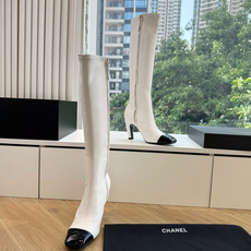 G238😀CHANEL香奈儿*小香秋冬新款骑士靴库靴这款骑士靴真的是帅气时尚的代表马丁靴骑士靴靴筒Chanel字母点缀 G238😀CHANEL香奈儿*小香秋冬新款骑士靴库靴这款骑士靴真的是帅气时尚的代表马丁靴骑士靴靴筒Chanel字母点缀