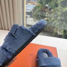 高版男码➕10 G082𝐇𝐄𝐑𝐌𝐄*爱马仕皮毛一体卷糕毛二舅拖 今年面料均选用A+皮毛一体卷糕毛 毛茸茸的 敲可爱的,踩 高版男码➕10 G082𝐇𝐄𝐑𝐌𝐄*爱马仕皮毛一体卷糕毛二舅拖 今年面料均选用A+皮毛一体卷糕毛 毛茸茸的 敲可爱的,踩