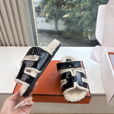 高版男码➕10 G082𝐇𝐄𝐑𝐌𝐄*爱马仕皮毛一体卷糕毛二舅拖 今年面料均选用A+皮毛一体卷糕毛 毛茸茸的 敲可爱的,踩 高版男码➕10 G082𝐇𝐄𝐑𝐌𝐄*爱马仕皮毛一体卷糕毛二舅拖 今年面料均选用A+皮毛一体卷糕毛 毛茸茸的 敲可爱的,踩