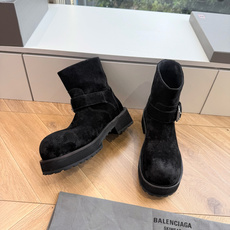 磨砂男➕20😀 G06代购级别Balenciaga巴黎世家毒液Venom情侣款高筒靴 中筒靴 请认准高版本 这款靴子在 磨砂男➕20😀 G06代购级别Balenciaga巴黎世家毒液Venom情侣款高筒靴 中筒靴 请认准高版本 这款靴子在