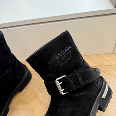 磨砂男➕20😀 G06代购级别Balenciaga巴黎世家毒液Venom情侣款高筒靴 中筒靴 请认准高版本 这款靴子在 磨砂男➕20😀 G06代购级别Balenciaga巴黎世家毒液Venom情侣款高筒靴 中筒靴 请认准高版本 这款靴子在