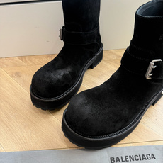磨砂男➕20😀 G06代购级别Balenciaga巴黎世家毒液Venom情侣款高筒靴 中筒靴 请认准高版本 这款靴子在 磨砂男➕20😀 G06代购级别Balenciaga巴黎世家毒液Venom情侣款高筒靴 中筒靴 请认准高版本 这款靴子在
