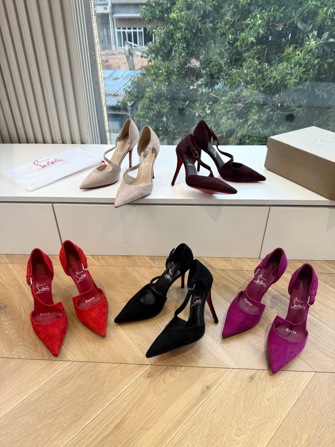G277Christian Louboutin红底鞋单鞋 选到了颜色真好看呀[色色R]MyTheresa上现在居然 最后