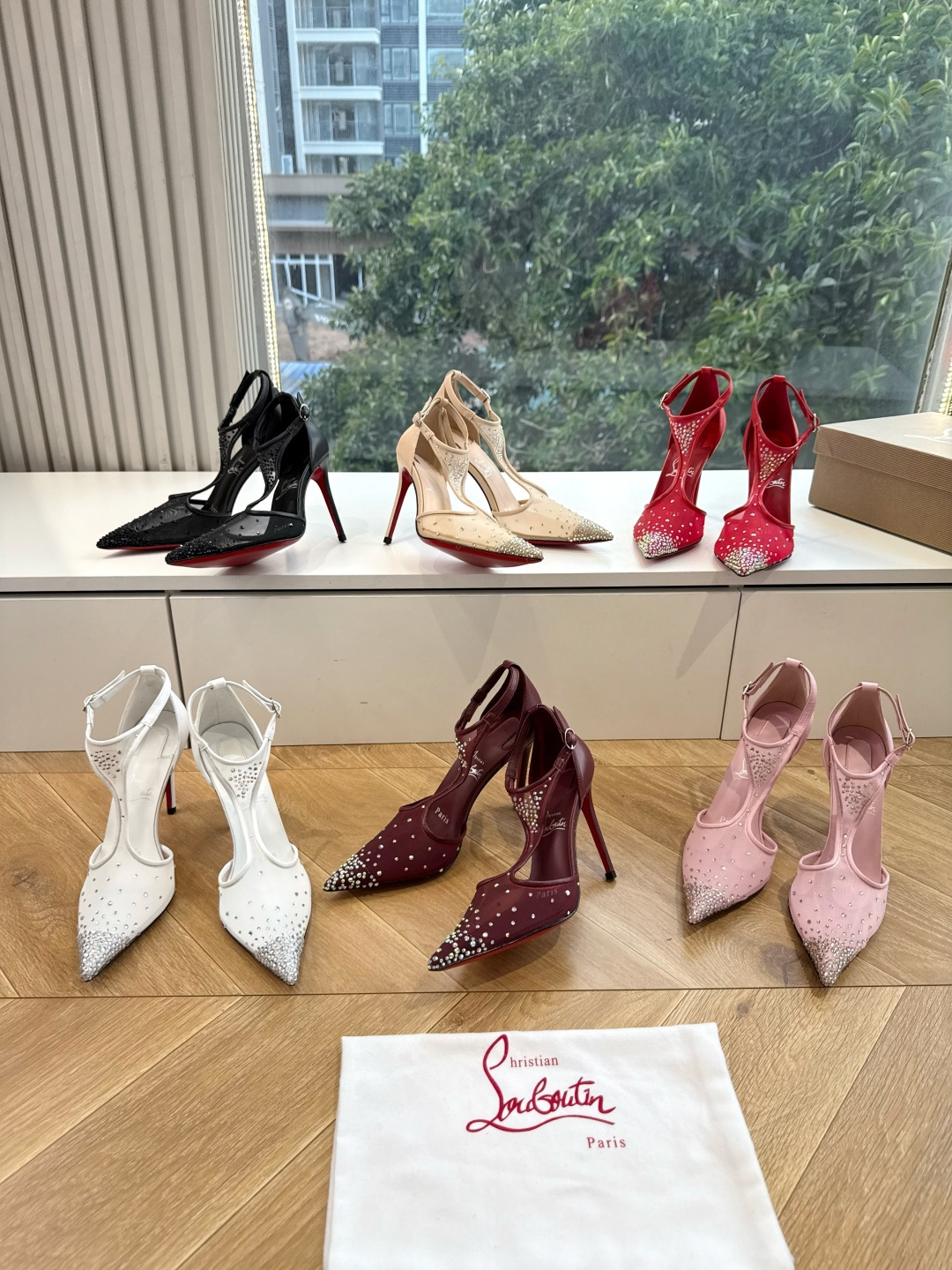 G277Christian Louboutin红底鞋单鞋 选到了颜色真好看呀[色色R]MyTheresa上现在居然 最后