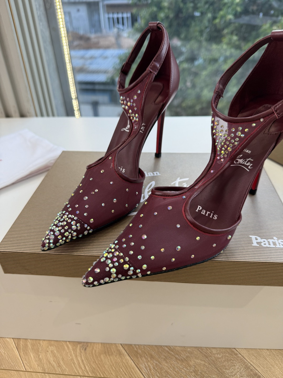 G277Christian Louboutin红底鞋单鞋 选到了颜色真好看呀[色色R]MyTheresa上现在居然 最后