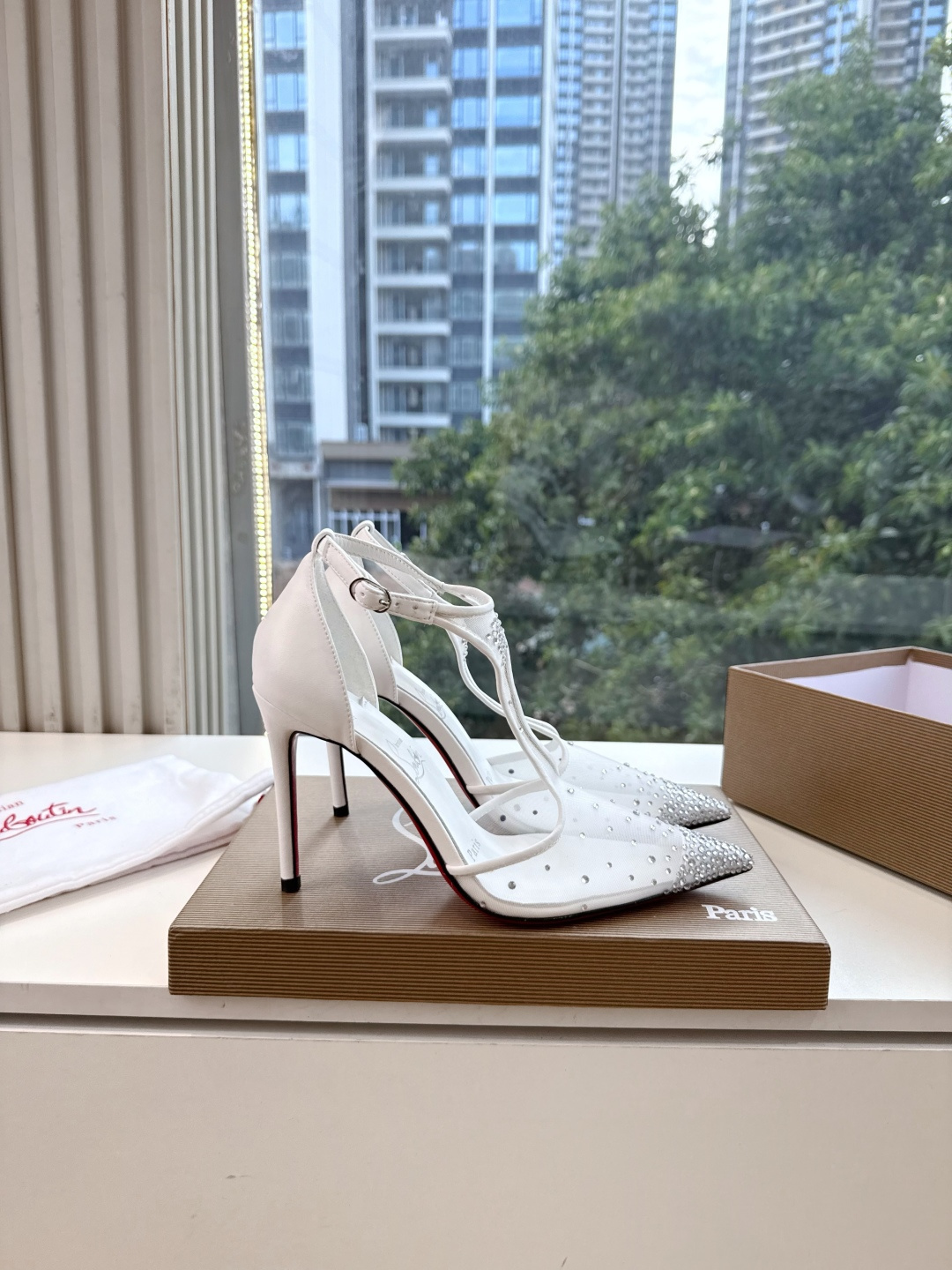 G277Christian Louboutin红底鞋单鞋 选到了颜色真好看呀[色色R]MyTheresa上现在居然 最后