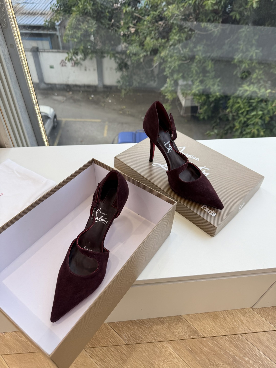 G277Christian Louboutin红底鞋单鞋 选到了颜色真好看呀[色色R]MyTheresa上现在居然 最后