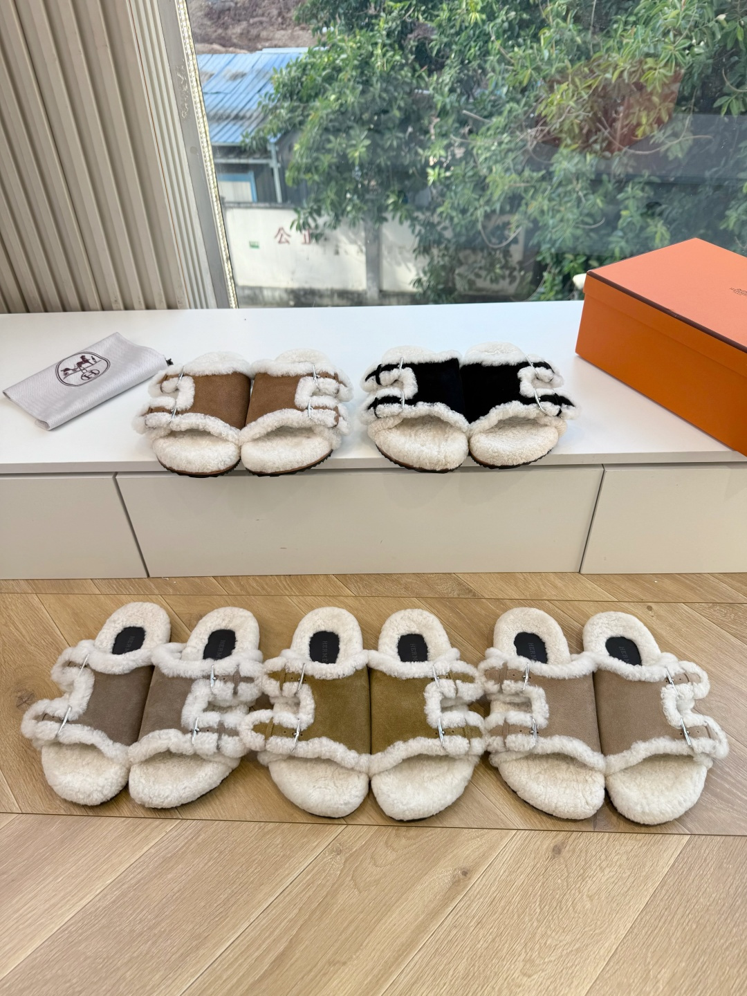 高版G021𝐇𝐄𝐑𝐌𝐄*爱马仕皮毛一体卷糕毛二舅拖 今年面料均选用A+皮毛一体卷糕毛 毛茸茸的 敲可爱的，踩云脚感，光脚