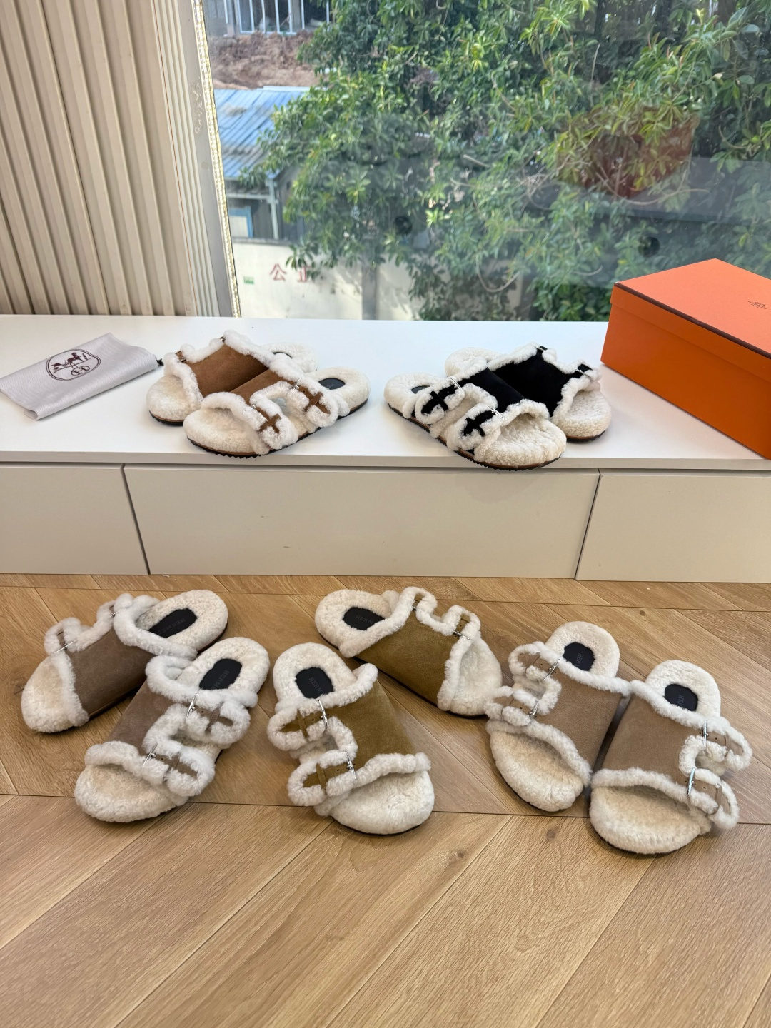 高版G021𝐇𝐄𝐑𝐌𝐄*爱马仕皮毛一体卷糕毛二舅拖 今年面料均选用A+皮毛一体卷糕毛 毛茸茸的 敲可爱的，踩云脚感，光脚