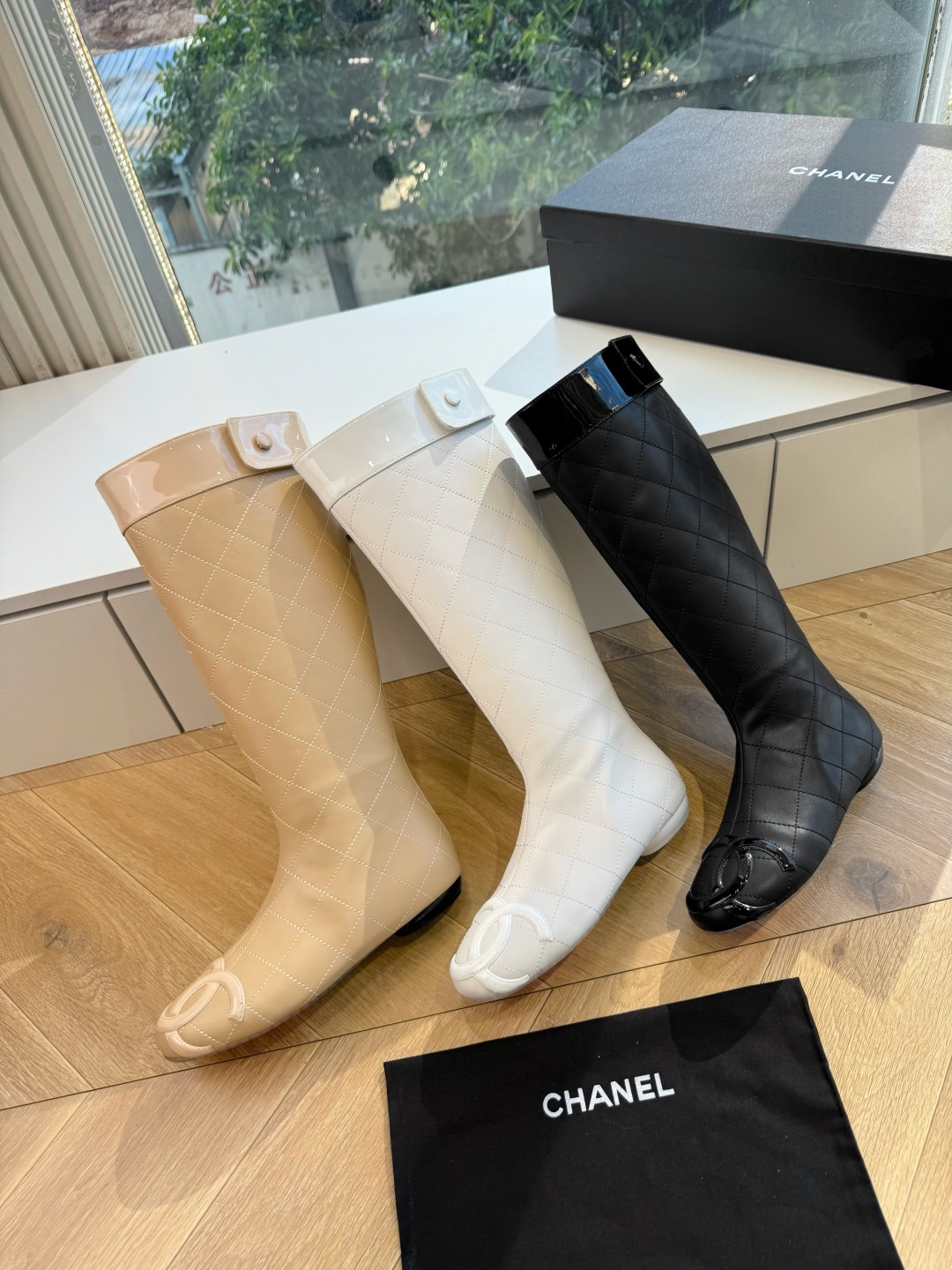 G012😀代购级别CHANEL 香奈儿*小香秋冬新款裤靴骑士靴库靴这款骑士靴真的是帅气时尚的代表，靴筒Chanel字母点