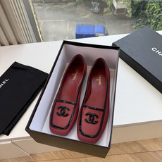 G238Chane*26ss新款玛丽珍单鞋高跟鞋凉鞋 温柔名媛的氛围感缓缓蔓延,圆润鞋头搭配精巧的小蝴蝶结,撞色方头贴标 G238Chane*26ss新款玛丽珍单鞋高跟鞋凉鞋 温柔名媛的氛围感缓缓蔓延,圆润鞋头搭配精巧的小蝴蝶结,撞色方头贴标