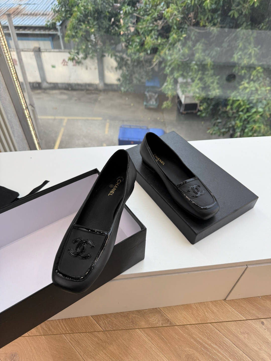 G238Chane*26ss新款玛丽珍单鞋高跟鞋凉鞋 温柔名媛的氛围感缓缓蔓延,圆润鞋头搭配精巧的小蝴蝶结,撞色方头贴标 G238Chane*26ss新款玛丽珍单鞋高跟鞋凉鞋 温柔名媛的氛围感缓缓蔓延,圆润鞋头搭配精巧的小蝴蝶结,撞色方头贴标