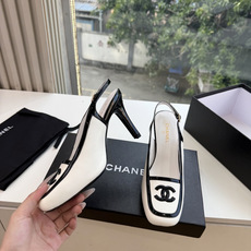 G238Chane*26ss新款玛丽珍单鞋高跟鞋凉鞋 温柔名媛的氛围感缓缓蔓延,圆润鞋头搭配精巧的小蝴蝶结,撞色方头贴标 G238Chane*26ss新款玛丽珍单鞋高跟鞋凉鞋 温柔名媛的氛围感缓缓蔓延,圆润鞋头搭配精巧的小蝴蝶结,撞色方头贴标