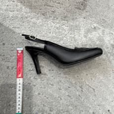 G238Chane*26ss新款玛丽珍单鞋高跟鞋凉鞋 温柔名媛的氛围感缓缓蔓延,圆润鞋头搭配精巧的小蝴蝶结,撞色方头贴标 G238Chane*26ss新款玛丽珍单鞋高跟鞋凉鞋 温柔名媛的氛围感缓缓蔓延,圆润鞋头搭配精巧的小蝴蝶结,撞色方头贴标