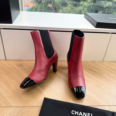 G238所得CHANE*|小香秋冬新品 在米兰时尚的T台上 亮相便艳惊四座 成功晋升为潮流人士的梦中情靴 。 经典的双C G238所得CHANE*|小香秋冬新品 在米兰时尚的T台上 亮相便艳惊四座 成功晋升为潮流人士的梦中情靴 。 经典的双C
