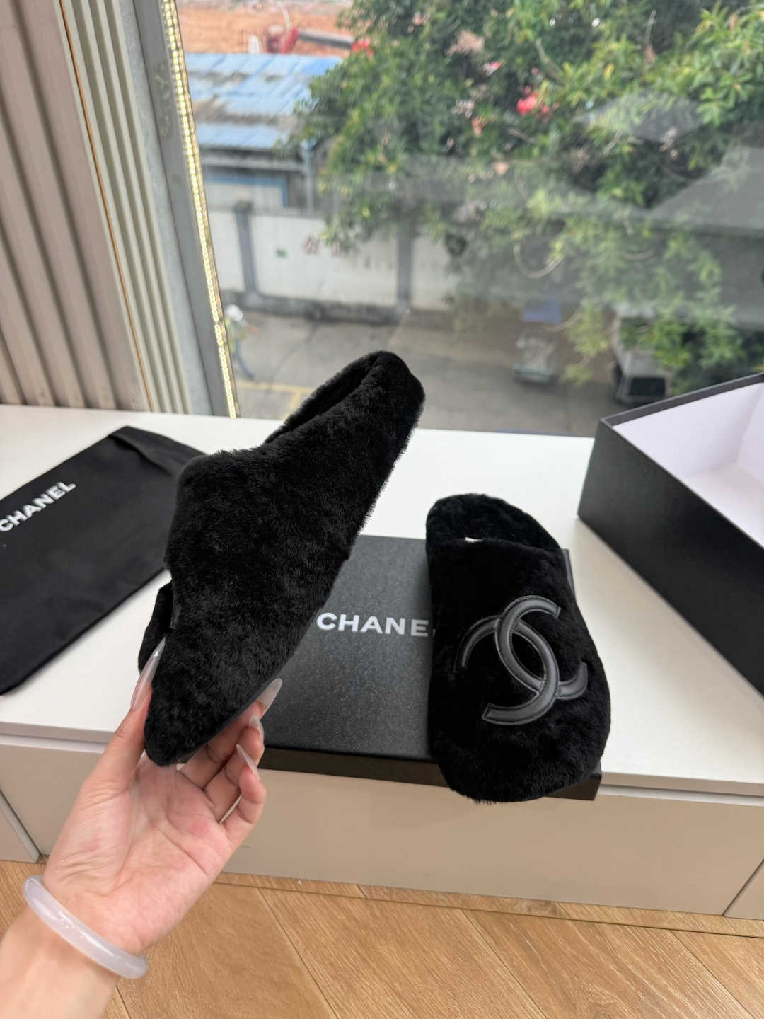 G012高版CHANE*小香奈儿爆品蝴妥妥的自留款!!比经典款Slingback舒服太多啦!每个颜色上脚都很显白 首选金 G012高版CHANE*小香奈儿爆品蝴妥妥的自留款!!比经典款Slingback舒服太多啦!每个颜色上脚都很显白 首选金