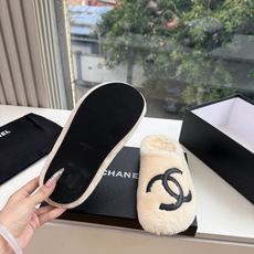 G012高版CHANE*小香奈儿爆品蝴妥妥的自留款!!比经典款Slingback舒服太多啦!每个颜色上脚都很显白 首选金 G012高版CHANE*小香奈儿爆品蝴妥妥的自留款!!比经典款Slingback舒服太多啦!每个颜色上脚都很显白 首选金