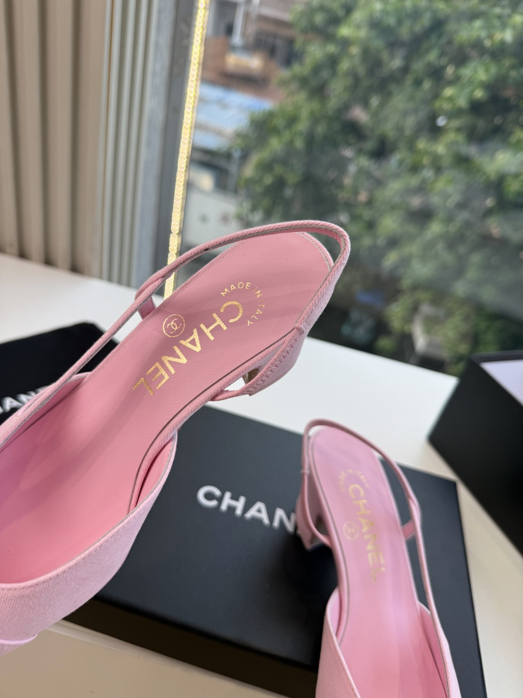 G233所见即所得代购级CHANE*2026小香奈儿爆品玛丽珍包头单鞋凉鞋 妥妥的自留款!!比经典款Slingback舒 G233所见即所得代购级CHANE*2026小香奈儿爆品玛丽珍包头单鞋凉鞋 妥妥的自留款!!比经典款Slingback舒