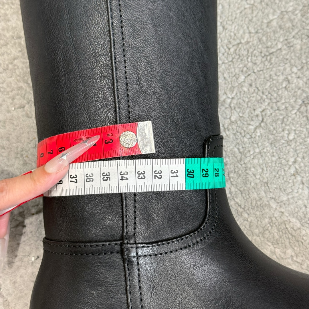 G027爆款 Miumiu谬谬朋克风秋冬机车造型长靴松弛感限量走秀款一双封神复古骑士靴 🤩怎么穿都好看今夏时髦精最爱 看