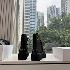 G178-1顶级品质 代购级别 蜡感胎小牛皮上线 CELINE塞琳 凯旋门英伦风短靴🔝简约大气时髦👍耐看不过时😍是时尚圈 G178-1顶级品质 代购级别 蜡感胎小牛皮上线 CELINE塞琳 凯旋门英伦风短靴🔝简约大气时髦👍耐看不过时😍是时尚圈