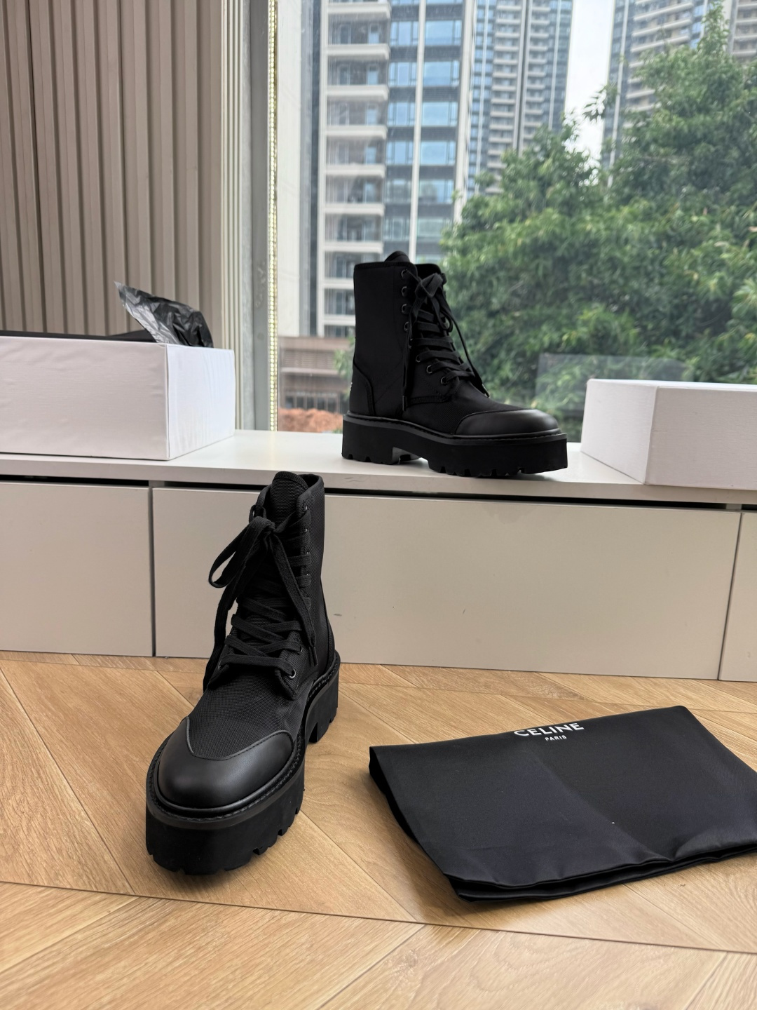 G178-1顶级品质 代购级别 蜡感胎小牛皮上线 CELINE塞琳 凯旋门英伦风短靴🔝简约大气时髦👍耐看不过时😍是时尚圈 G178-1顶级品质 代购级别 蜡感胎小牛皮上线 CELINE塞琳 凯旋门英伦风短靴🔝简约大气时髦👍耐看不过时😍是时尚圈