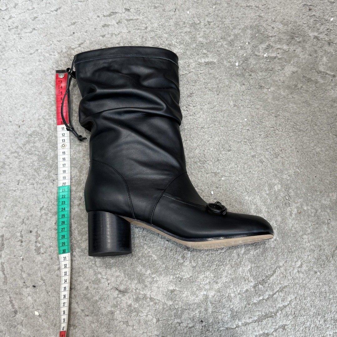G012顶级品质 MaisonMargiela | 把 Tabi短靴焊在脚上秋冬时节永远可以相信短靴，风度温度兼具，稳稳