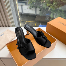 G171LV | 路易威登 2026新款 顶级版原版一致 专柜主打最新款 LV lsola Comfort镂空搭扣平底拖 G171LV | 路易威登 2026新款 顶级版原版一致 专柜主打最新款 LV lsola Comfort镂空搭扣平底拖