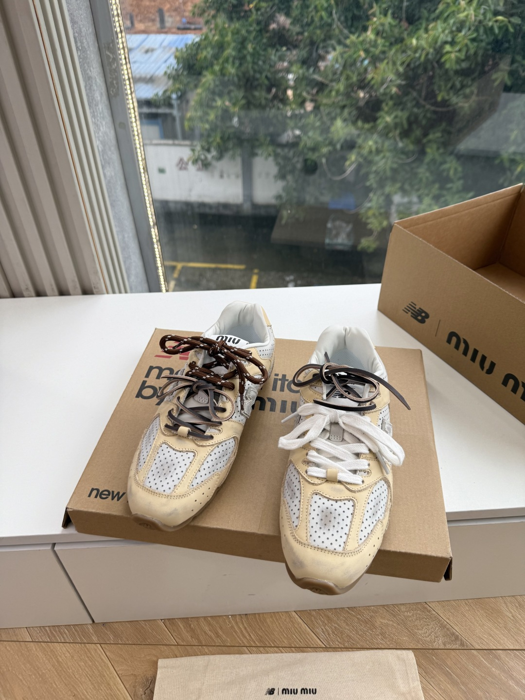 G879代购级别MiuMi*&N*•联名款新色上新 美拉德配色德训鞋运动鞋miumiu&nb530最新款新色上新！特别p