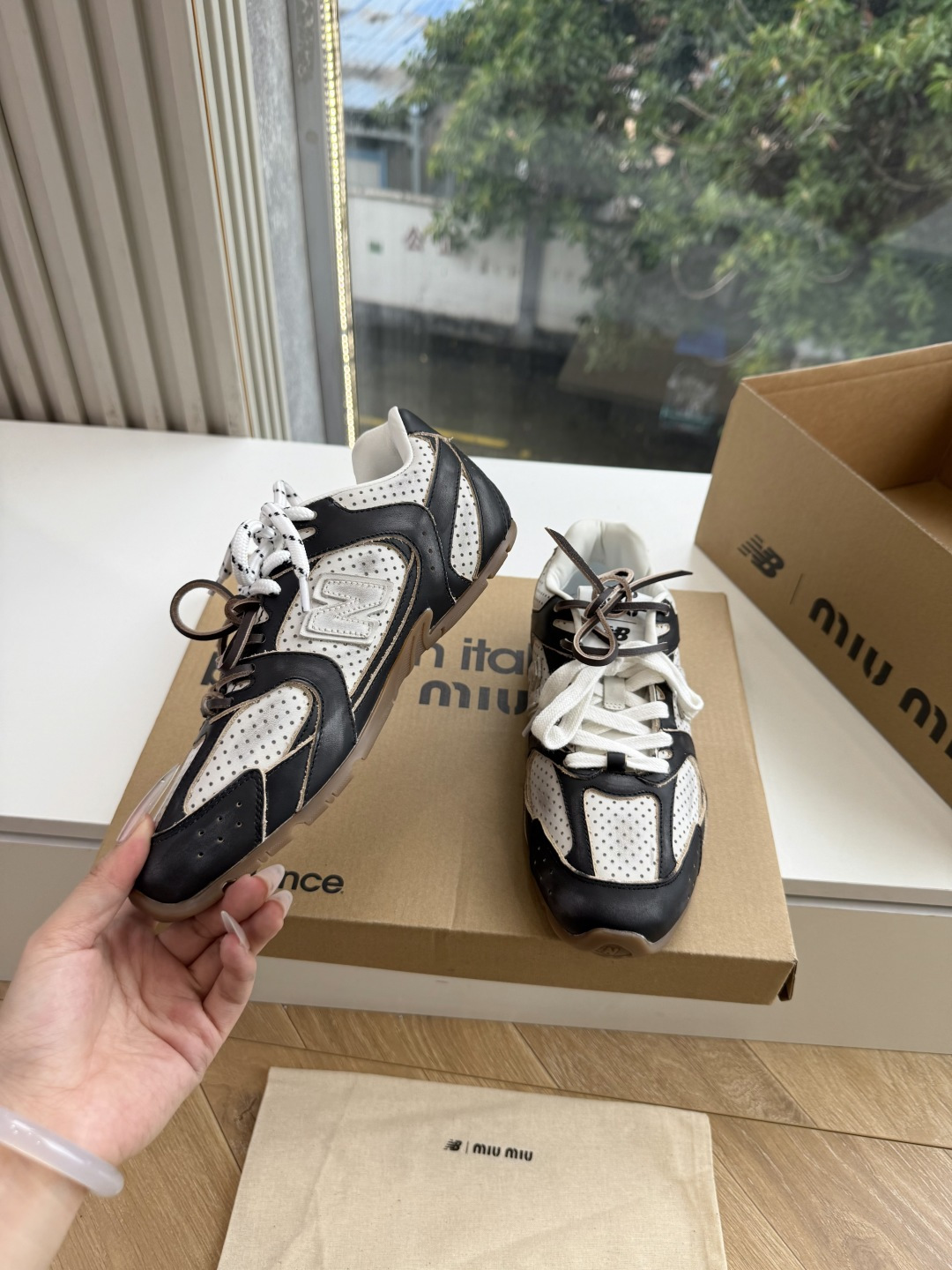 G879代购级别MiuMi*&N*•联名款新色上新 美拉德配色德训鞋运动鞋miumiu&nb530最新款新色上新!特别p G879代购级别MiuMi*&N*•联名款新色上新 美拉德配色德训鞋运动鞋miumiu&nb530最新款新色上新!特别p
