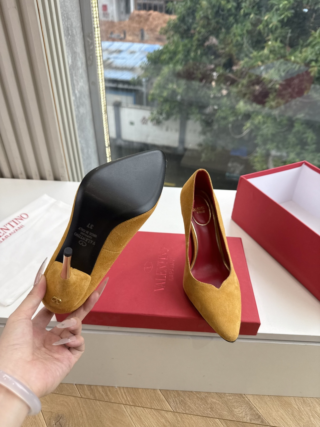 G289 VALENTINO华伦天奴经典单鞋春夏VLOGO SIGNATURE鞋型线条流畅.版型超赞上脚舒适.增高.显瘦