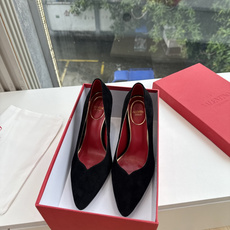 G289 VALENTINO华伦天奴经典单鞋春夏VLOGO SIGNATURE鞋型线条流畅.版型超赞上脚舒适.增高.显瘦 G289 VALENTINO华伦天奴经典单鞋春夏VLOGO SIGNATURE鞋型线条流畅.版型超赞上脚舒适.增高.显瘦