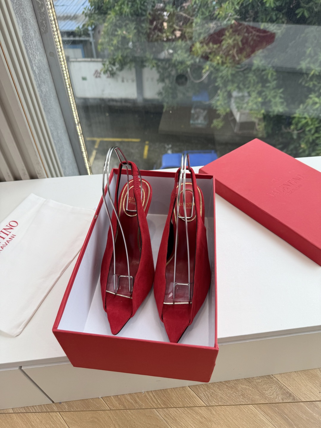 G289 VALENTINO华伦天奴凉鞋经典单鞋春夏VLOGO SIGNATURE鞋型线条流畅.版型超赞上脚舒适.增高.