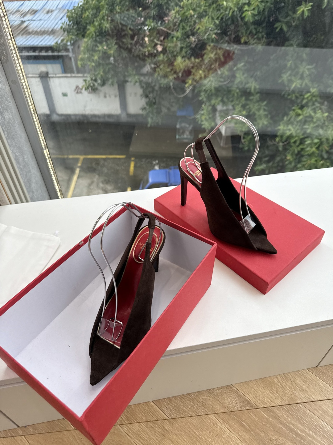 G289 VALENTINO华伦天奴凉鞋经典单鞋春夏VLOGO SIGNATURE鞋型线条流畅.版型超赞上脚舒适.增高.