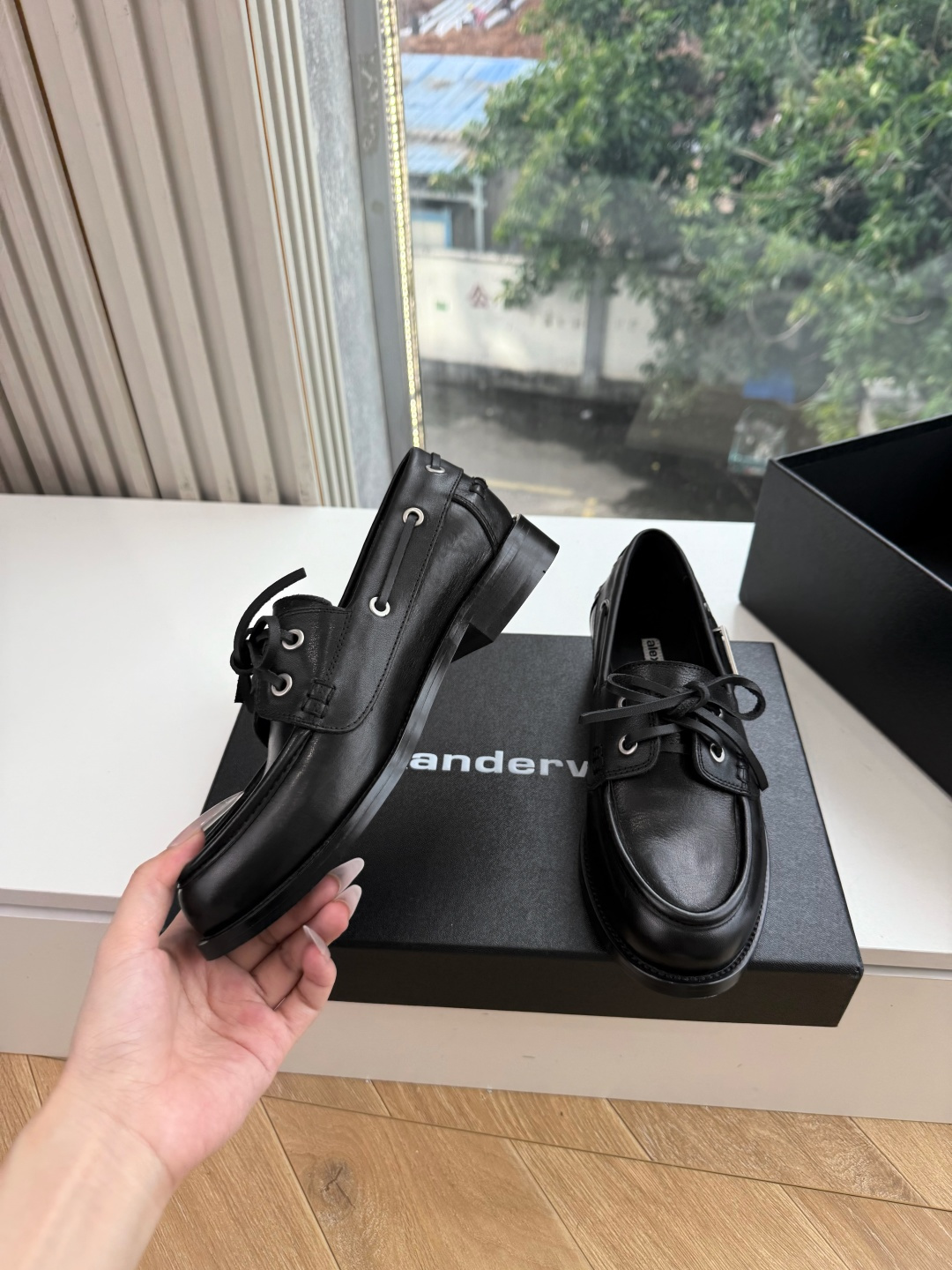 G013代购级别Alexanderwan*大王新品厚底系列新品，无敌增高决绝子单品，鞋底厚，但脚感轻盈舒适！甄选进口牛皮