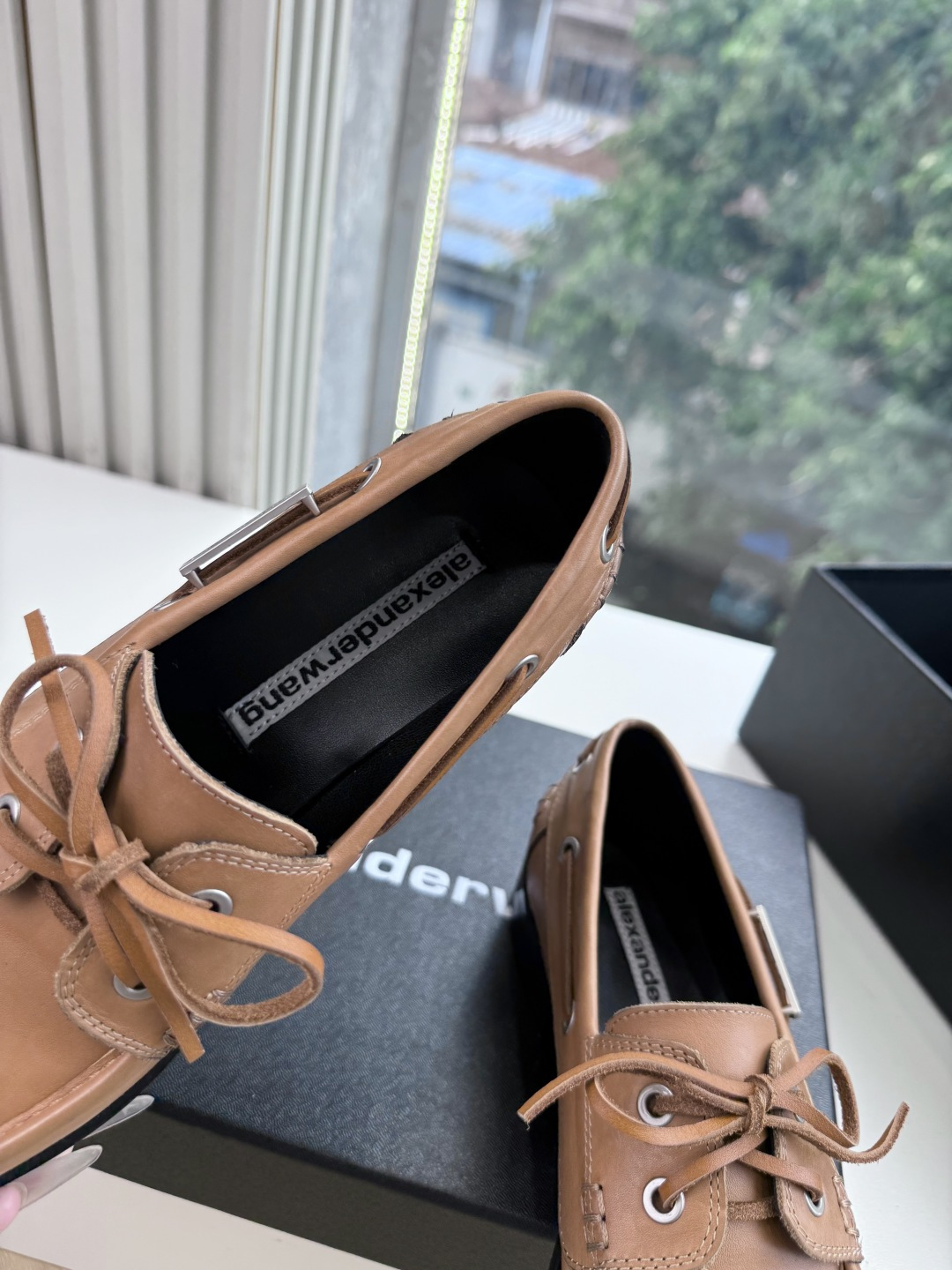 G013代购级别Alexanderwan*大王新品厚底系列新品，无敌增高决绝子单品，鞋底厚，但脚感轻盈舒适！甄选进口牛皮